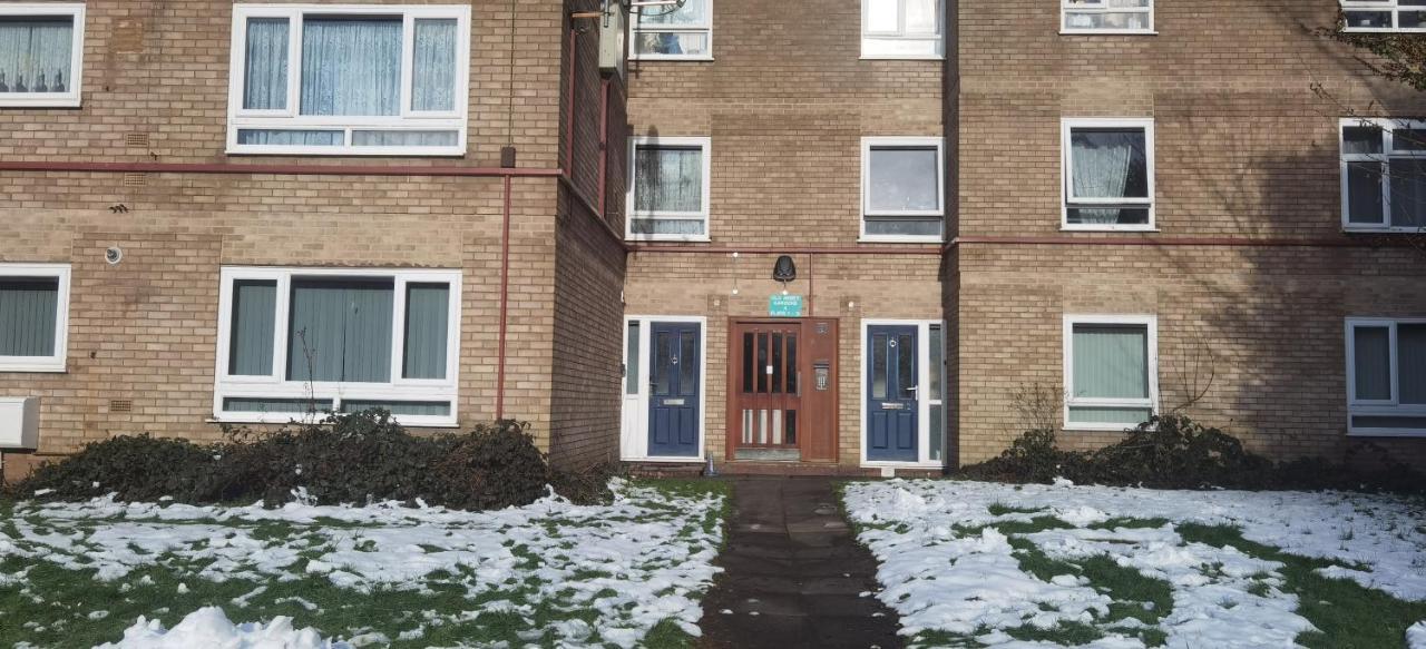 Lovely 3 Bed Apartment Near Qe Hospital Harborne Birmingham New Eksteriør billede